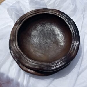 Assiette en poterie