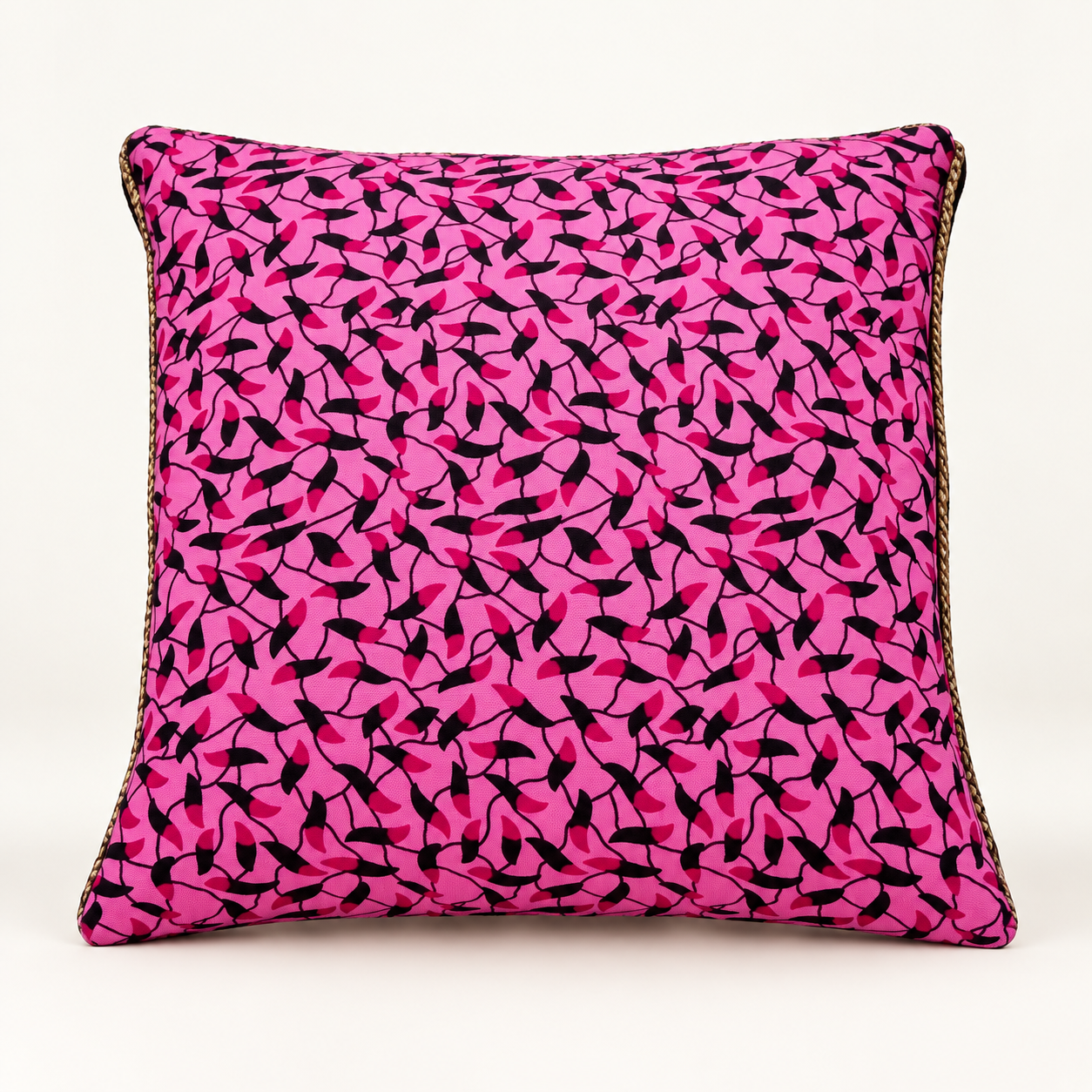 Coussin rose à motif